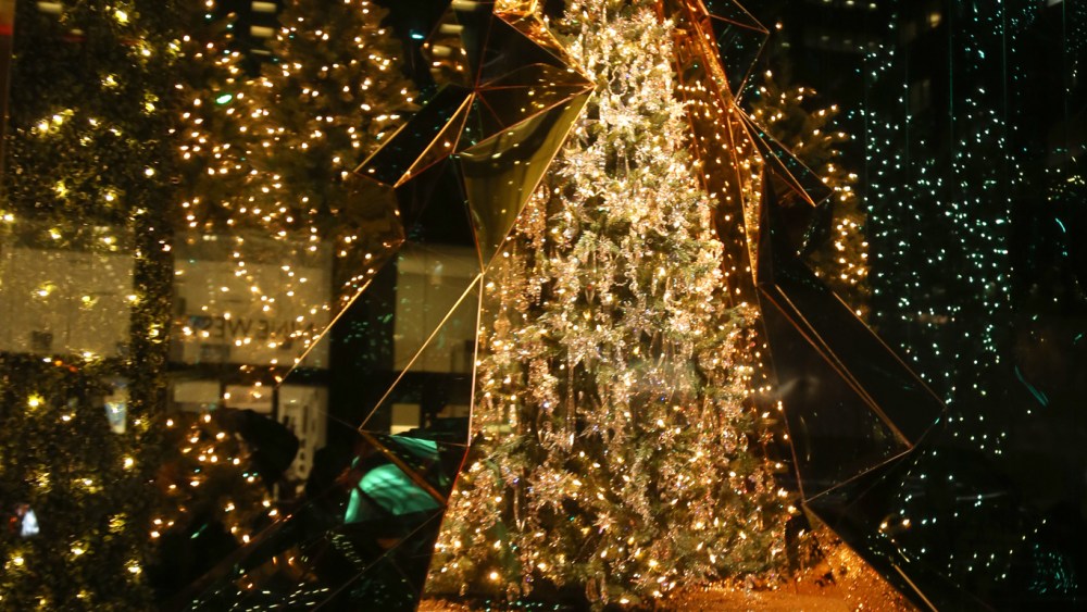 Bloomingdale's 2015 holiday window display.