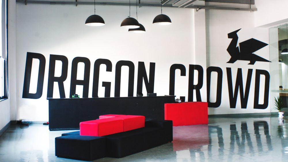 Dragon Crowd China facility