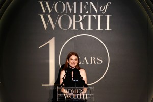 Julianne Moore L'Oreal Paris Women of Worth 2015 Celebration - Inside