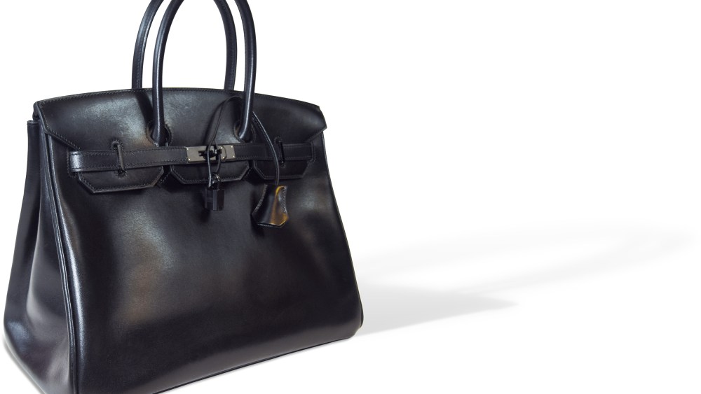 Hermès Birkin So Black bag valued at between 16,000 euros and 18,000 euros
