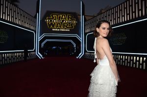 Daisy Ridley Star Wars 7 Premiere