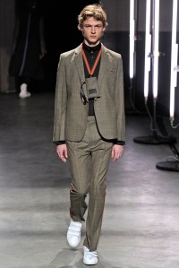 22/4 Hommes Men's RTW Fall 2016