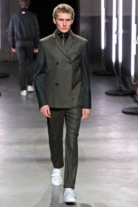 22/4 Hommes Men's RTW Fall 2016