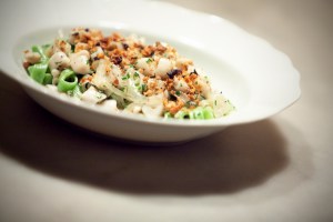 Spinach Fettuccine with Razor Clam Vongole