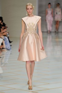Guo Pei Spring 2016 Couture