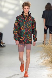 Issey Miyake Men's RTW Spring 2016