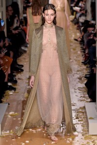 Valentino Spring 2016 Couture