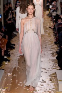Valentino Spring 2016 Couture