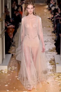 Valentino Spring 2016 Couture