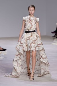 Giambattista Valli Spring 2016 Couture