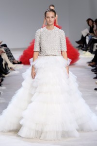 Giambattista Valli Spring 2016 Couture