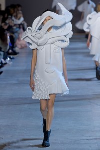 Viktor & Rolf Spring 2016 Couture