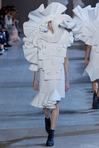 Viktor & Rolf Spring 2016 Couture