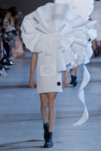 Viktor & Rolf Spring 2016 Couture