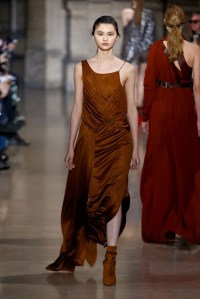 Yiqing Yin Spring 2016 Couture