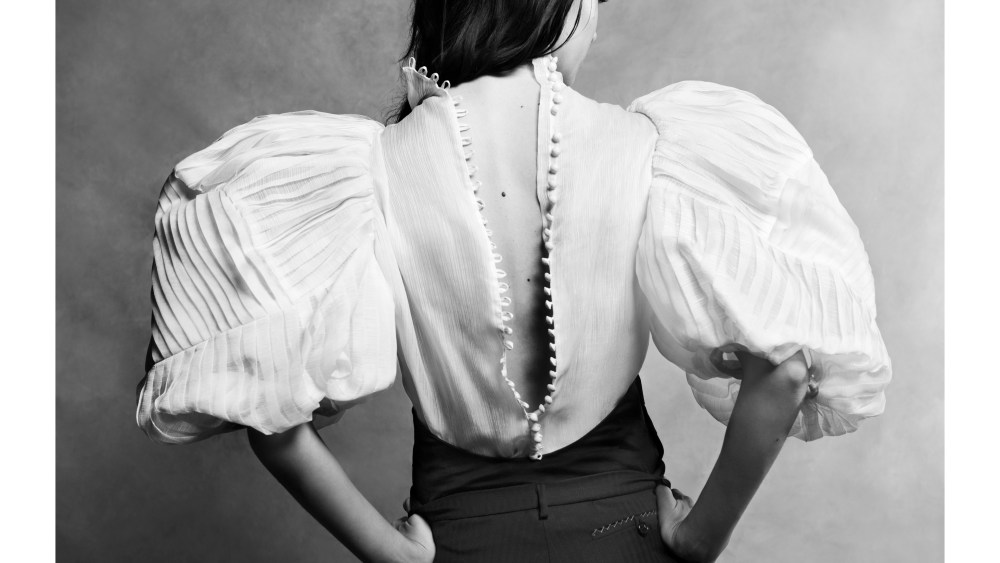 Anne-Valérie Hash Exhibit to Bow in France