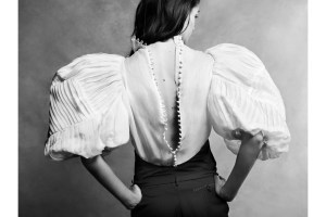 Anne-Valérie Hash Exhibit to Bow in France