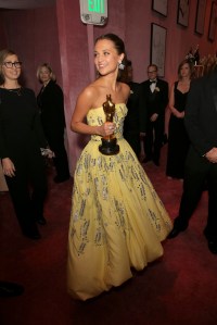 Alicia Vikander 2016 Oscars Governor’s Ball