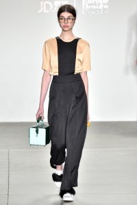 JD.com RTW Fall 2016