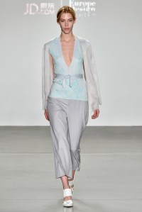JD.com RTW Fall 2016