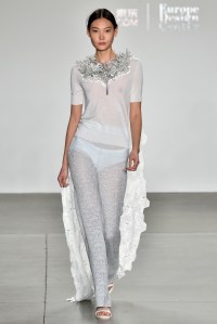 JD.com RTW Fall 2016