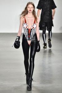 JD.com RTW Fall 2016
