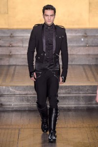 Julien Macdonald RTW Fall 2016