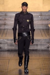 Julien Macdonald RTW Fall 2016
