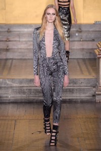 Julien Macdonald RTW Fall 2016