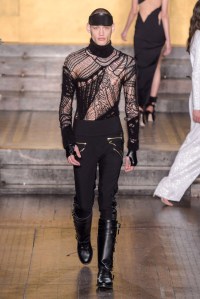 Julien Macdonald RTW Fall 2016