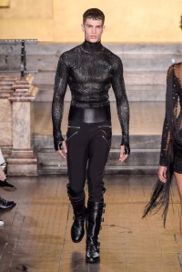 Julien Macdonald RTW Fall 2016