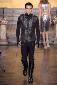 Julien Macdonald RTW Fall 2016