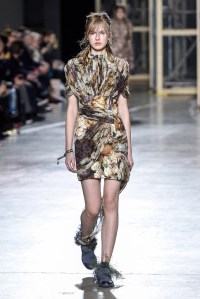 Christopher Kane RTW Fall 2016