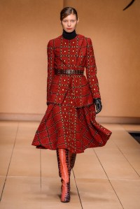 Laura Biagiotti RTW Fall 2016