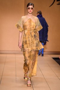 Laura Biagiotti RTW Fall 2016