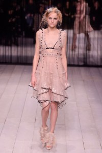 Alexander McQueen RTW Fall 2016