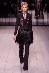 Alexander McQueen RTW Fall 2016