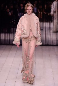 Alexander McQueen RTW Fall 2016