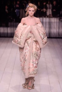 Alexander McQueen RTW Fall 2016