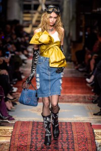 Moschino RTW Fall 2016