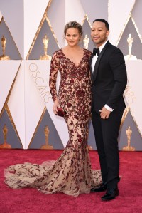 Chrissy Teigen John Legend 2016 oscars