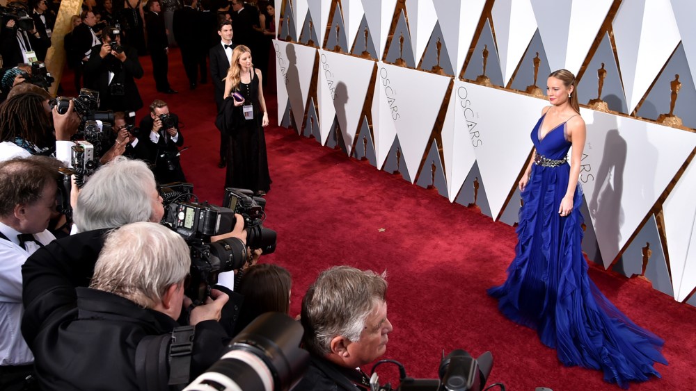 Brie Larson wears Gucci at the 2016 Oscars