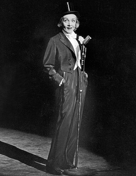 Anjelica Huston's Oscars Night look was inspired by Marlene Dietrich's role in "The Blue Angel."