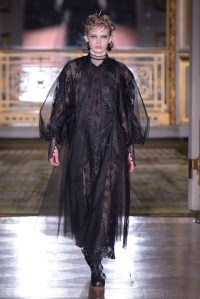 Simone Rocha RTW Fall 2016