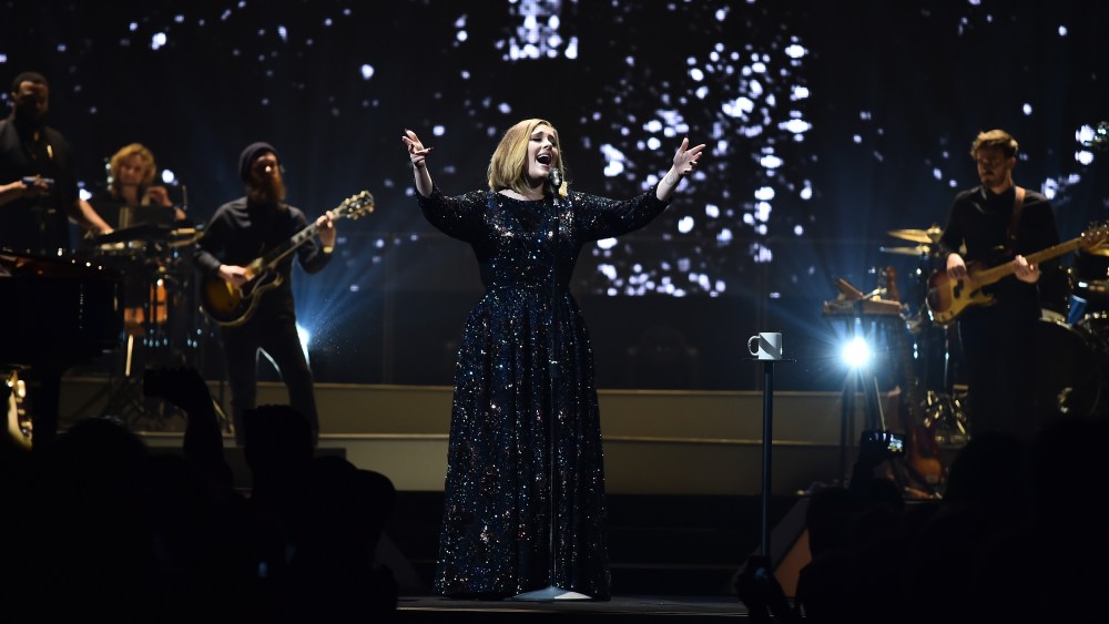 Adele Burberry 25 Tour