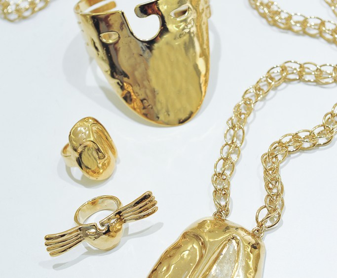 Gold Prices Inch Up