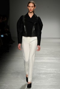 Guy Laroche RTW Fall 2016