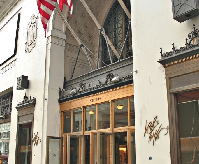 lord and taylor store