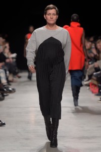Lutz Huelle RTW Fall 2016