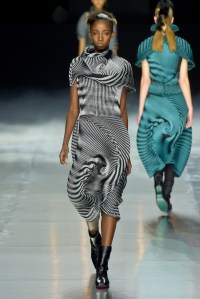 Issey Miyake RTW Fall 2016